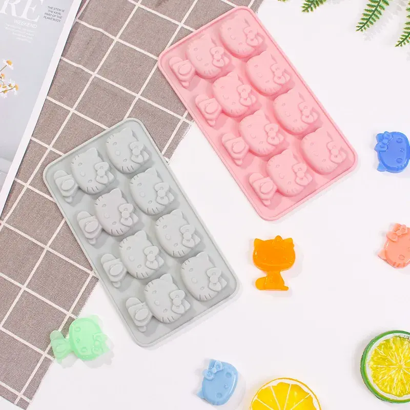 Bandeja de hielo Kawaii de Hello Kitty, molde de silicona Sanrio, lindo Kuromi, herramienta para hornear galletas de Chocolate, regalo de dulces de My Melody
