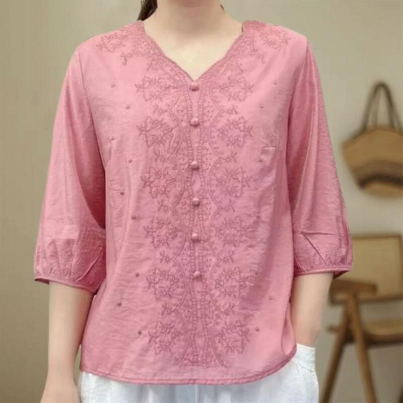 Women Retro Casual Shirt V-Neck 3/4 Sleeves Buttons Decor Pullover Tops Embroidery Flower Pattern Shirt Streetwear