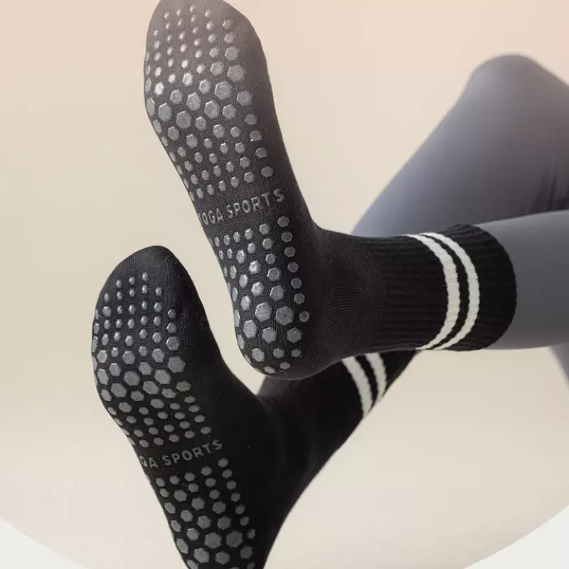 LOERSS kaus kaki Yoga 3 pasang, silikon anti-selip dasar setengah tabung kaus kaki profesional untuk Kebugaran Pilates Yoga kaus kaki olahraga