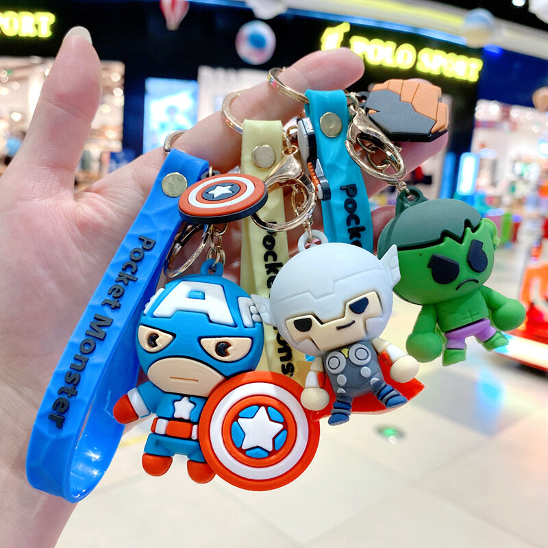 Gantungan kunci Kawii Anime kartun Disney pahlawan Marvel tokoh Spiderman Iron Man rantai kunci tas Model pendantkids hadiah anak-anak