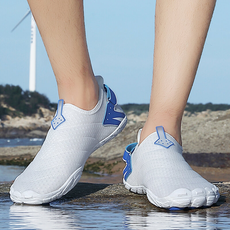 Zapatos de agua de secado rápido para hombre y mujer, zapatillas de playa y piscina, con punta ancha, sin cordones, para senderismo y Surf