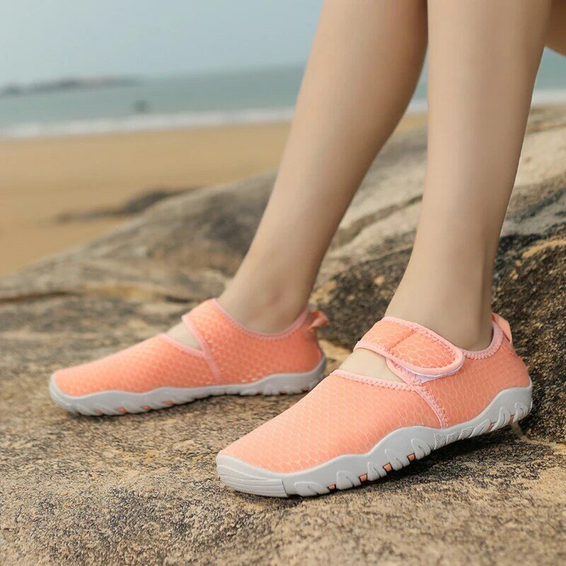 الصيف خفيفة الوزن التنزه الخوض أحذية للجنسين حجم كبير تنفس التجفيف السريع الرياضة الشاطئ أحذية المياه غير رسمية 35-43