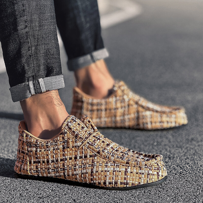 YRZL sepatu loafer pria bersirkulasi sepatu flat kanvas Slip-on kualitas tinggi mode musim semi sepatu sandal pria lembut desain baru 2024