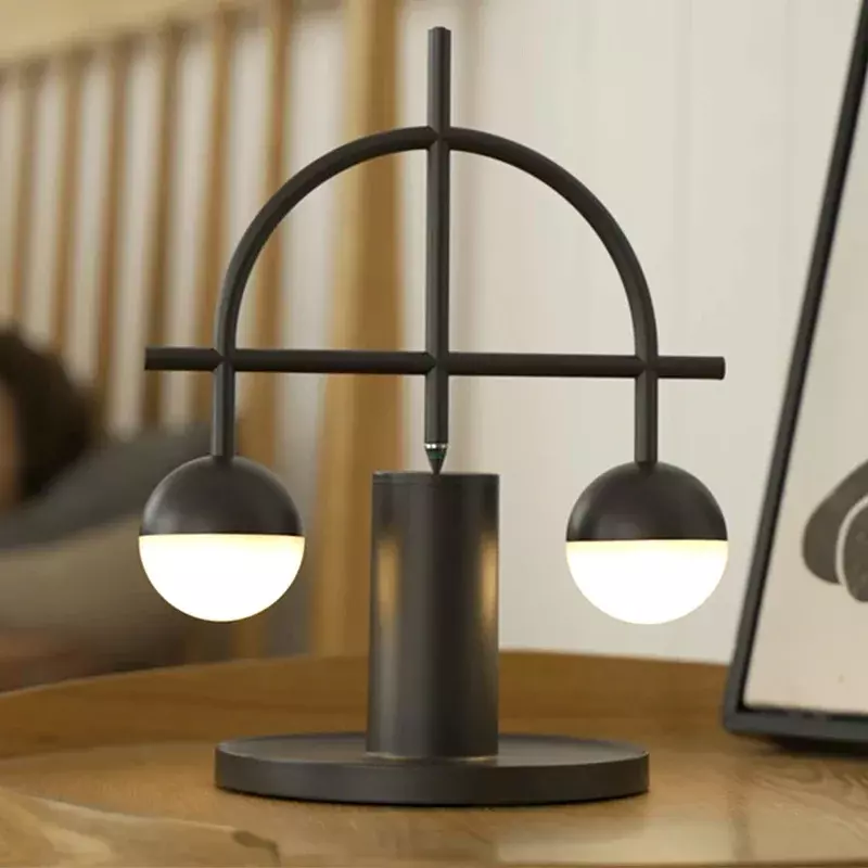 Creative Rotational Balance Light, Bedroom Bedside Lamp, Small Night Lamp, Smart Home, Birthday Gift, New Exotic