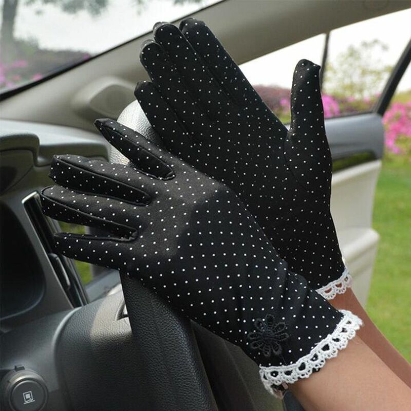 ถุงมือลายจุดผ้าสแปนเด็กซ์ระบายอากาศได้ดีสำหรับผู้หญิงถุงมือขับรถถุงมือกันแดดสำหรับฤดูร้อน