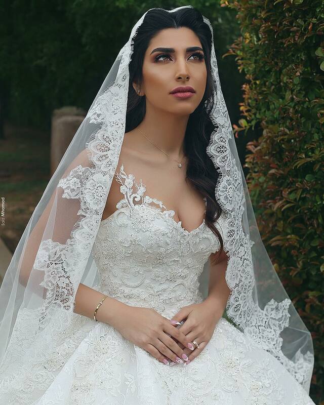 Muslimischen Braut Ballkleid Brautkleider Spitze Schleier 2020 Prinzessin Mädchen Spaghetti-trägern V-ausschnitt Sexy Braut Hochzeit Kleider Für frauen