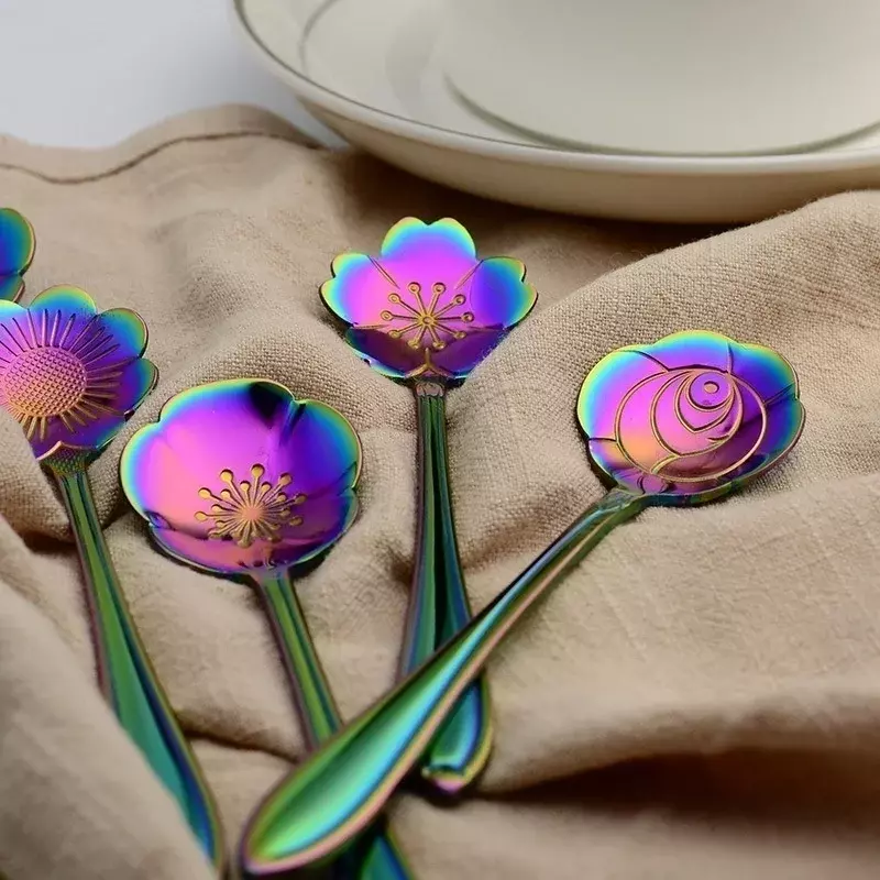 Nuovo cucchiaio placcato oro di colore magico cucchiaio di fiori di ciliegio Color arcobaleno cucchiaio da caffè colorato rosa