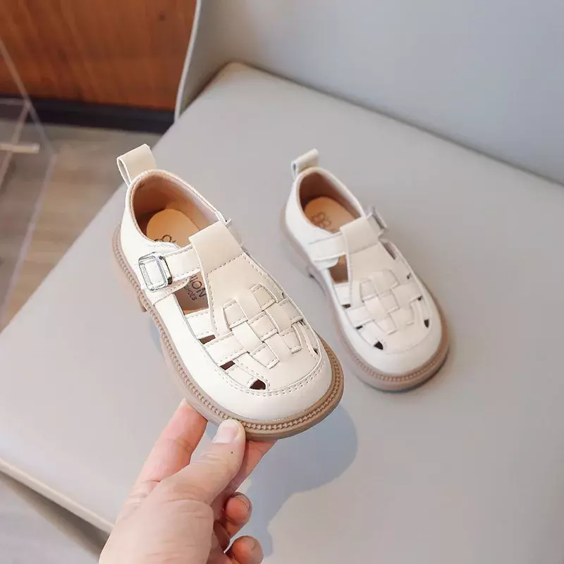 New Kids Leather Shoe Summer Cut-outs Girl Princess Shoes Fashion Breathable Children Causal Wedding Mary Jane Shoes Soft Bottom