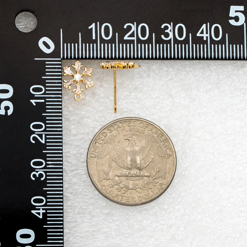 8 buah Anting kepingan salju batu CZ dengan Loop, 12mm, anting tembaga berlapis emas asli, Pin perak murni