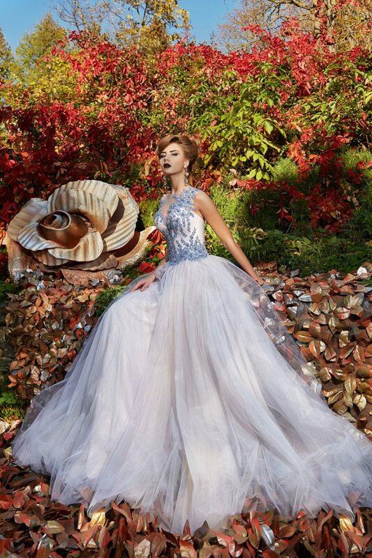 Gaun malam applique renda Tulle indah gaun pesta tanpa lengan panjang selantai A-Line gaun Formal kancing ilusi Kru