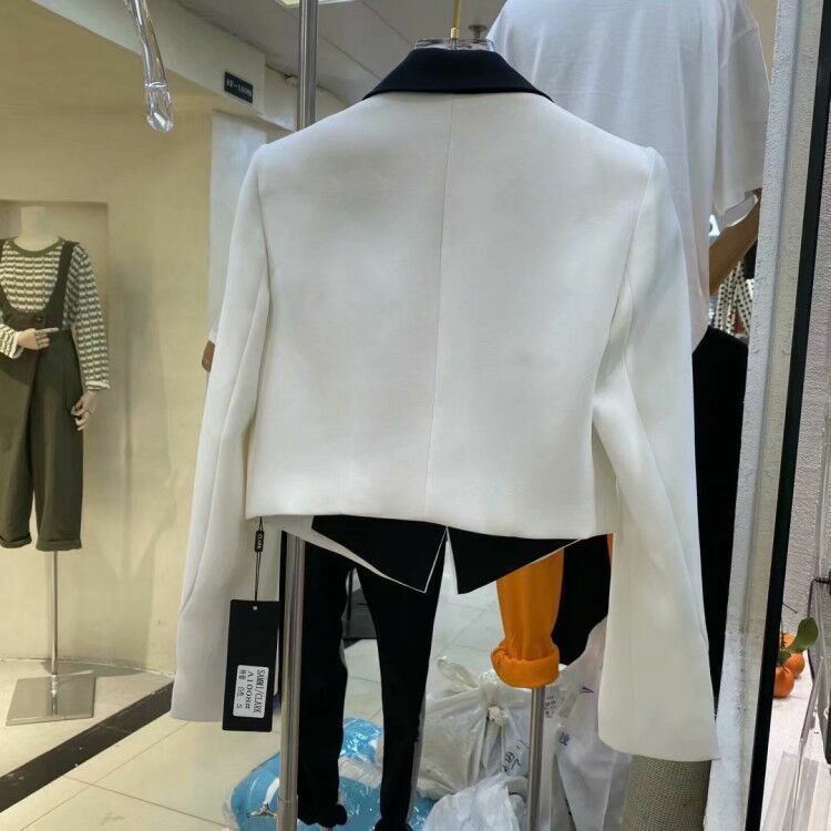 Jaqueta curta feminina, fato famoso da internet, top versátil, novo design sense, primavera e outono, 2024