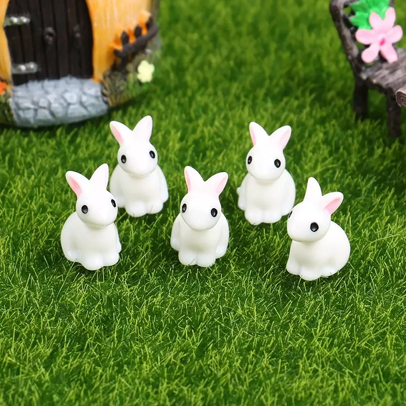 Minifiguras de resina en miniatura de conejo blanco en 3D, adorno de micropaisaje para casa de muñecas, manualidades Diy, 10/20/50 piezas