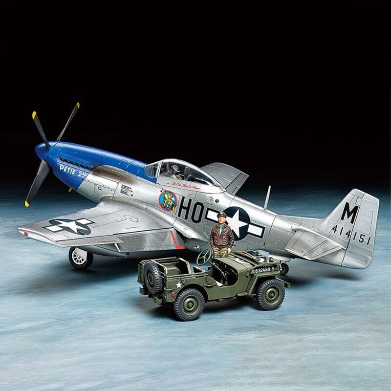 TAMIYA 조립 모델 키트, 25205 북아메리카 P-51D 머스탱 및 1/4 톤, 4x4 경량 차량 세트 1/48