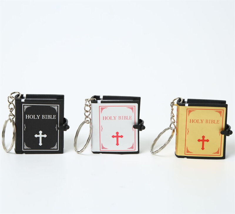 Gantungan kunci Injil Mini dengan bingkai liontin Buku Kristen dengan tempat kunci dompet gantung dekorasi hadiah suvenir agama