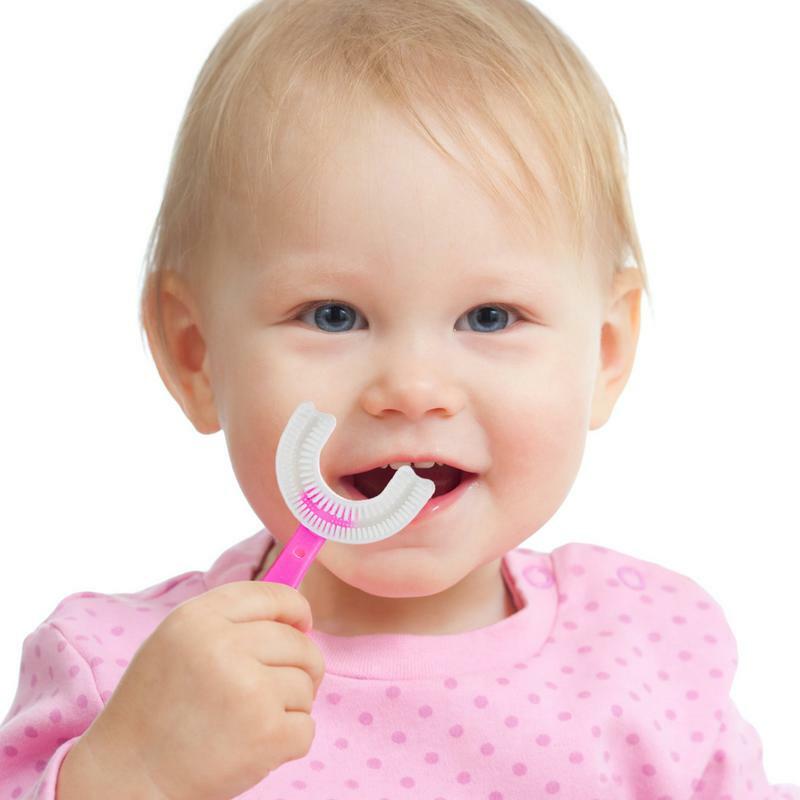 فرشاة أسنان للأطفال في سن 2 إلى 4 سنوات فرشاة أسنان مستديرة على شكل حرف U للأطفال من سن 5 إلى 12 سنة 360 لتنظيف أسنان الفم والتدريب اليدوي للأطفال