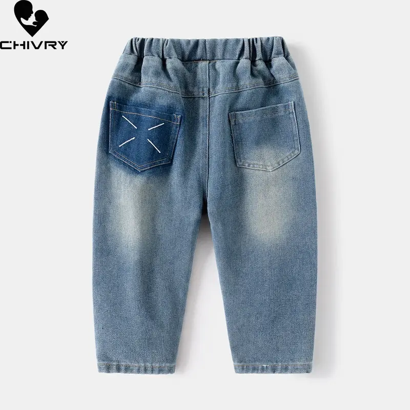 Nowa 2024 moda dziecięca jednolite, luźne jeansy chłopcy klasyczne jeansowe długie spodnie spodnie dziecięce dżinsy odzież jesienno-wiosenna