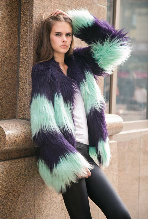 Abrigo de piel sintética para mujer, abrigo fluorescente de costura, pelo largo, botones ocultos europeos y americanos