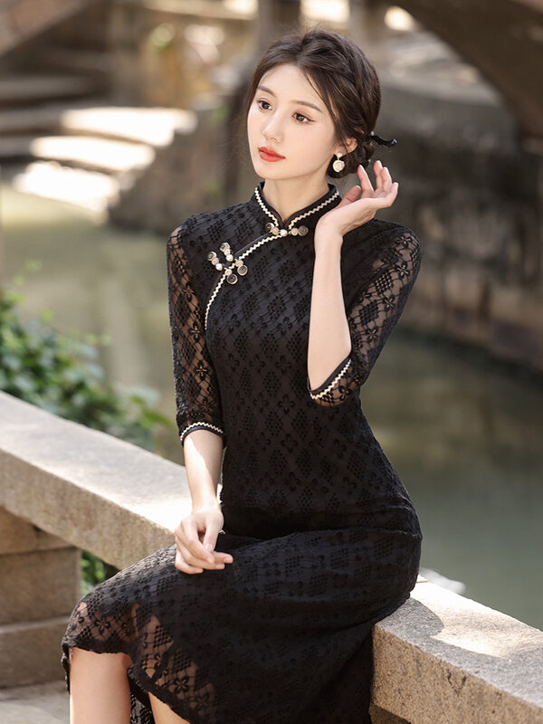 2024 Jesień/Zima Nowa Ulepszona Koronkowa Sukienka Cheongsam Średniej Długości Codzienna 3/4 Rękawy Oda Cheongsam