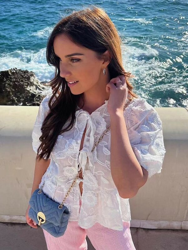 Flower Embroidered Blouse Women 2024 New Summer Chic O-neck Short Sleeve Lace-up Blouses Female Casual Simple White Shirts Tops