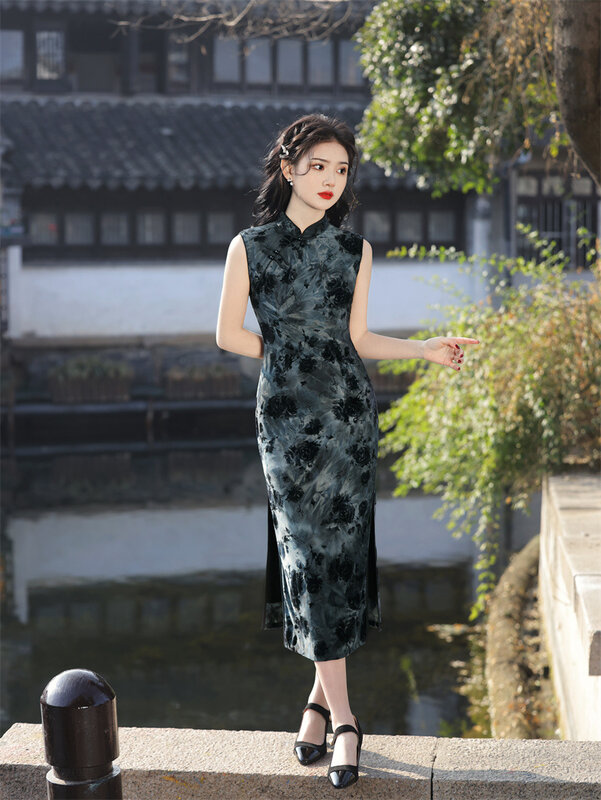 2024 Sommer neue Frauen verbessert Vintage chinesische Cheong sam Dame ärmellose Abend party Kleid Slim-Fit Frauen tägliche Kostüme Qipao