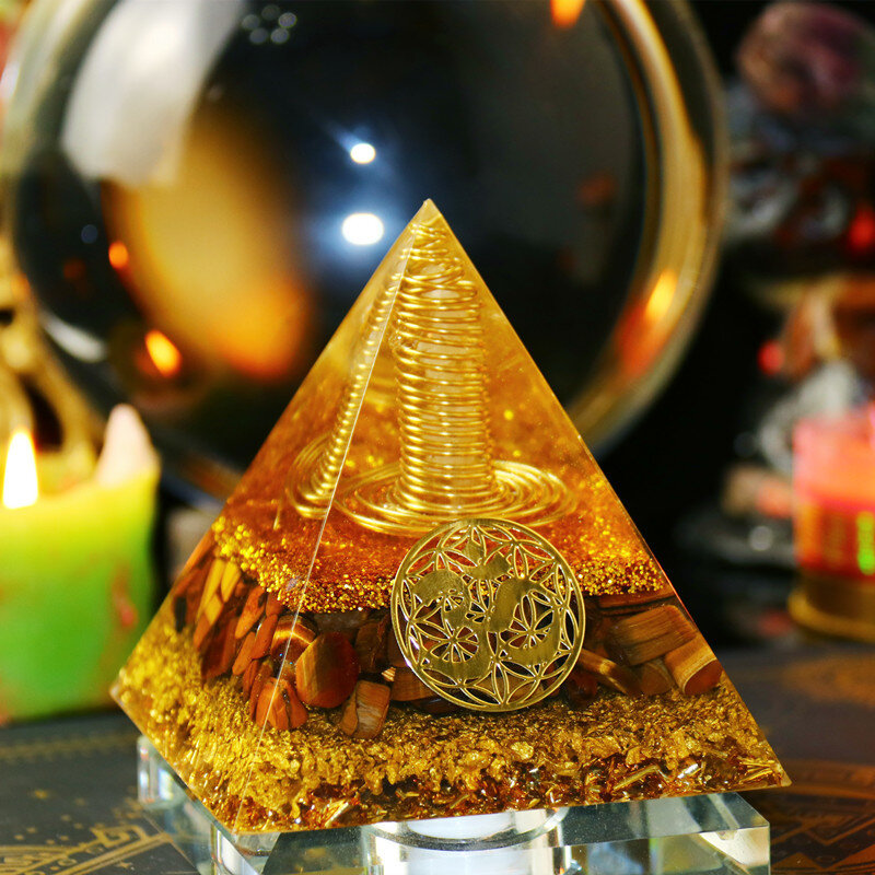 차크라 크리스탈 Orgonite 피라미드 8cm 타이거 아이 거실 책상 행운의 장식 에너지 Reiki 명상을위한 피라미드 Orgone 신성한