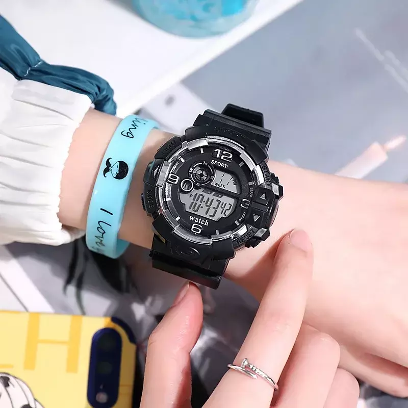 Cyfrowe zegarki dla studentów Dziecięcy chronograf 24-godzinny modny zegarek na rękę LED Elektroniczny zegar sportowy Relojes Para Niños