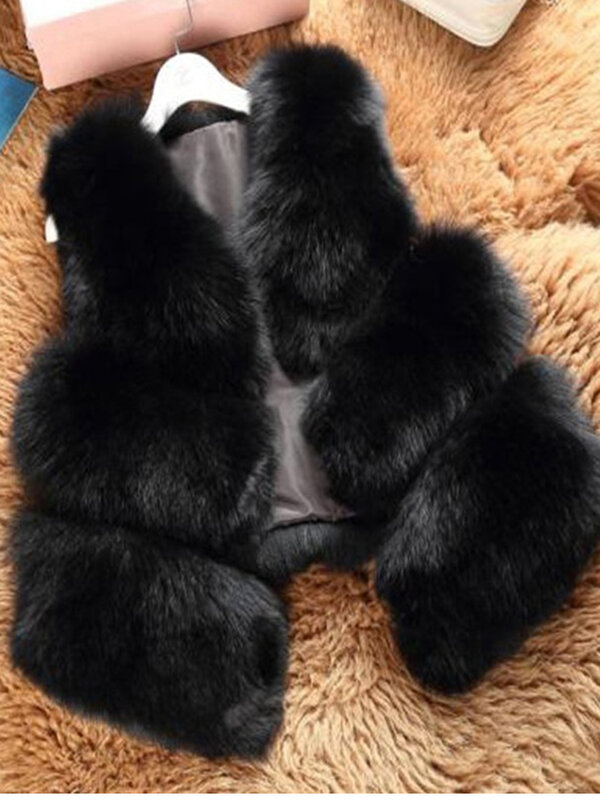 女性用の厚手のフェイクフォックスファーベスト,短い冬の毛皮のコート,Vネック,ファッショナブル,サイズ3XL