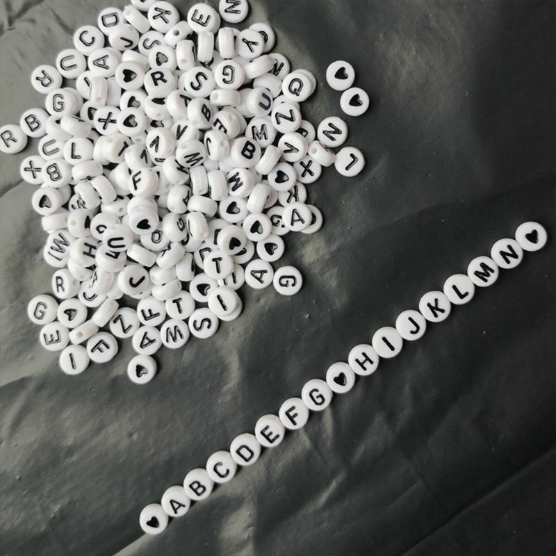 1200 Buah A-Z Huruf Alfabet Hati Putih Bulat Manik Akrilik untuk DIY Membuat Perhiasan Kerajinan Nama Gelang Kalung