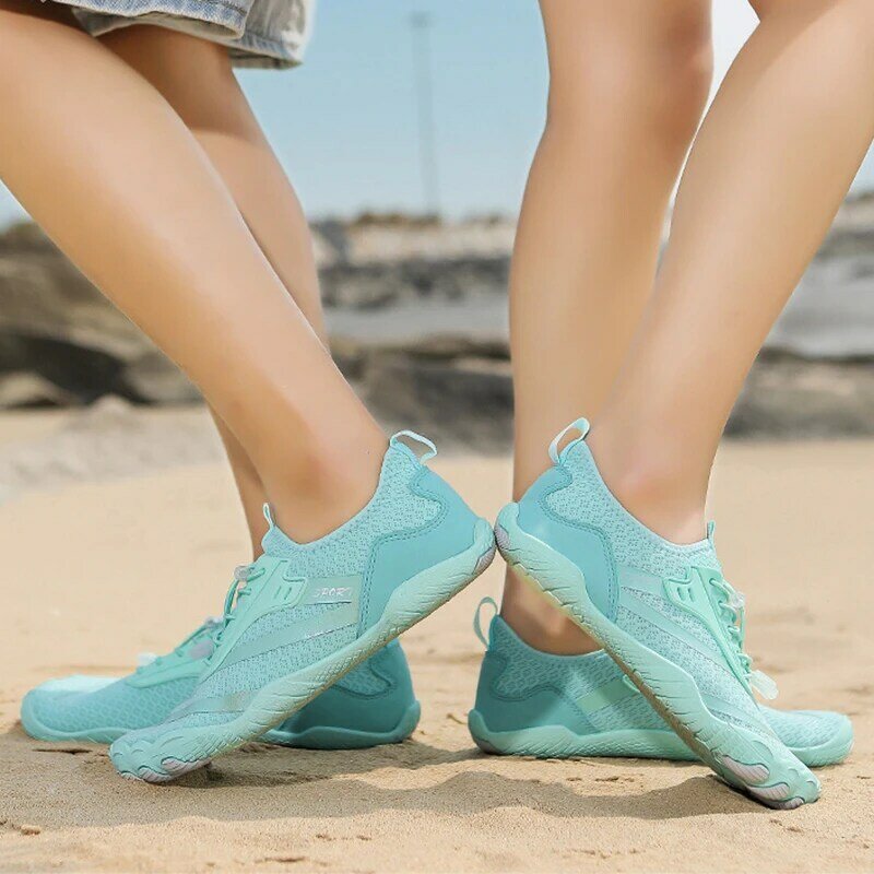 รองเท้ากีฬากันน้ำกันลื่นสำหรับผู้ชายและผู้หญิง, รองเท้าลุยน้ำน้ำหนักเบาแห้งเร็วระบายอากาศได้ดีสไตล์เดียวกัน