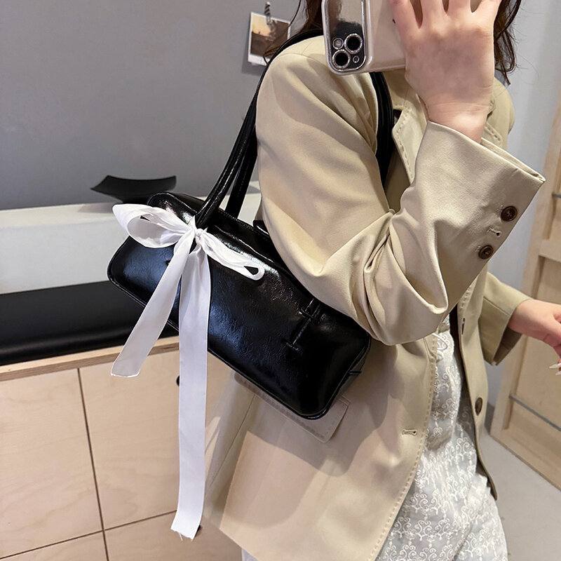 Маленькие женские сумки на плечо с ленточным дизайном, новинка 2024, модная трендовая дизайнерская сумка для подмышек, женские милые сумки и кошельки
