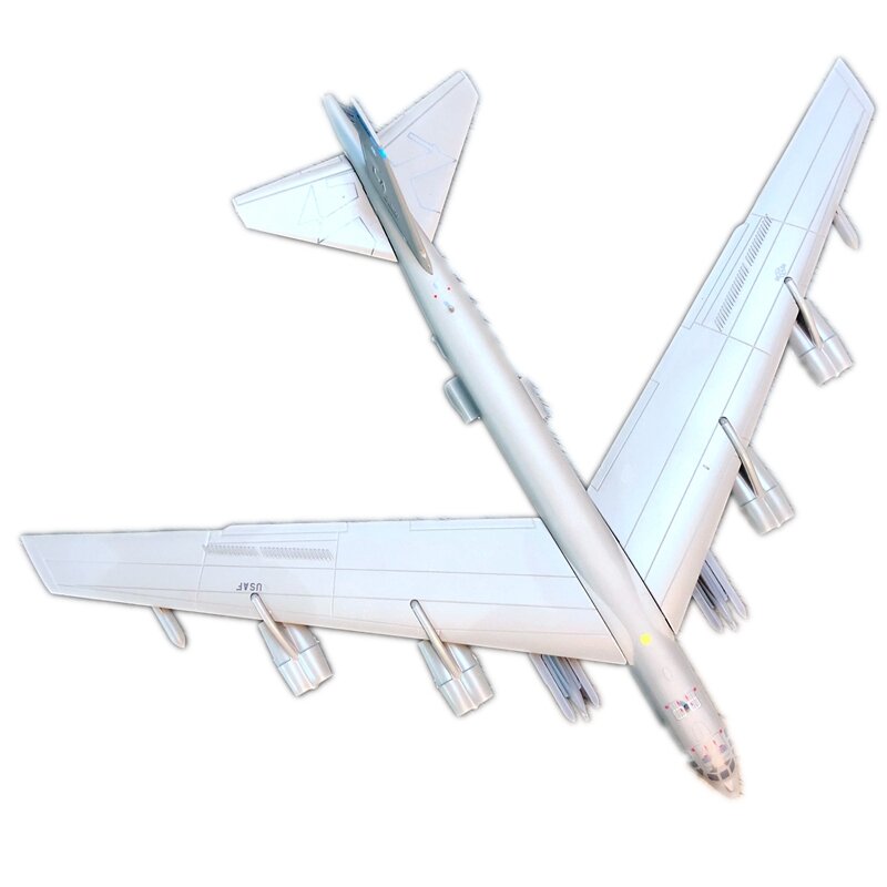 1: 200 escala de liga aviões b52 bombardeiro estratégico terminado modelo de metal pêndulo modelo de avião brinquedo hobby
