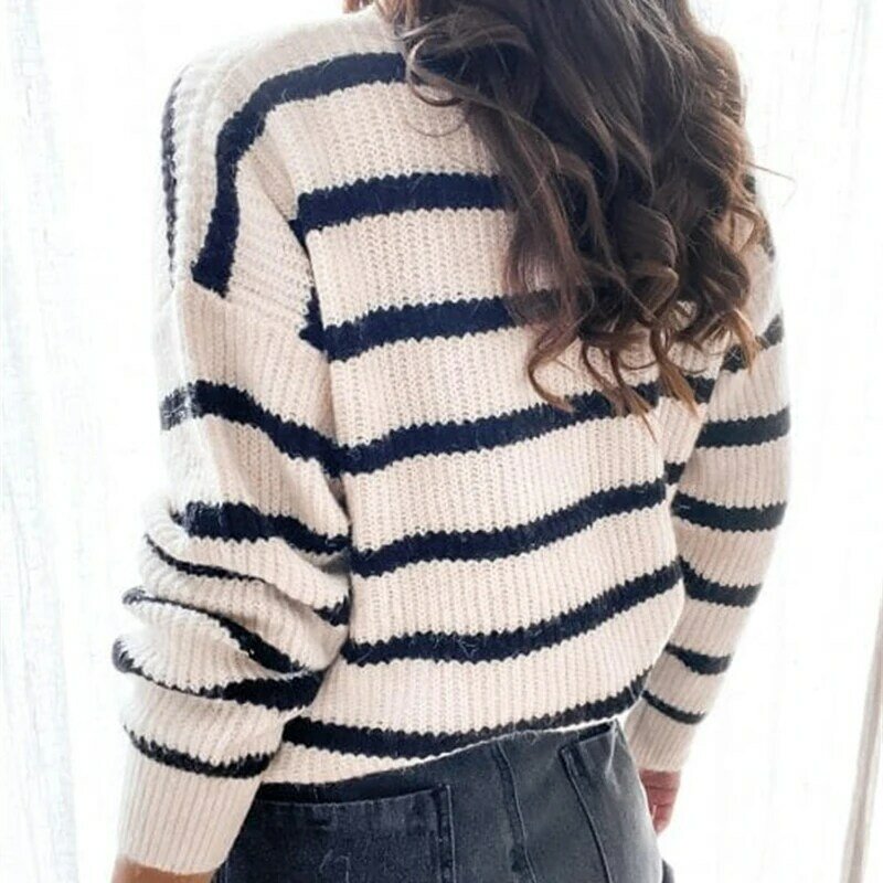 Women's Black and White Stripe Button Sweater, Personalized Fashion, Large Size Pullover, Loose Thin Sweater, Winter, New, 2022