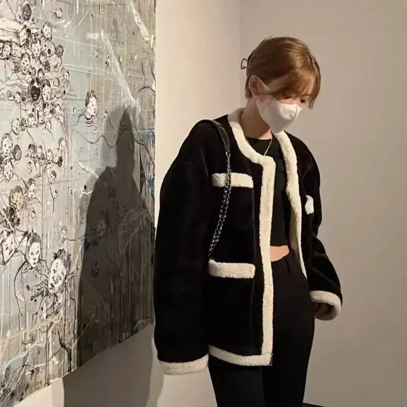 Abrigos y chaquetas recortados peludos para mujer, chaqueta acolchada de lana de cordero, abrigo negro Granular de lana de imitación de oveja, cizalla elegante