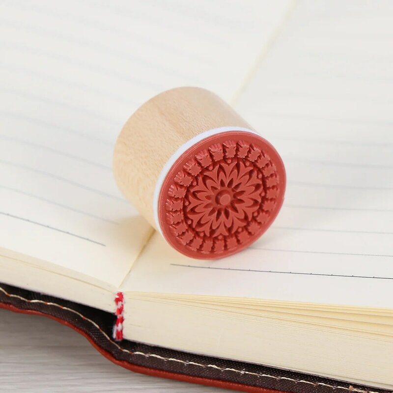 Circle Wooden Stamps Lace Pattern Seals Used for Christmas Gift Decoration Wooden Rubber Stamps ( -01)