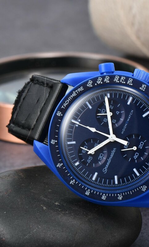 New Moon Phase Function Quartz Chronograph Multifunctional Hot Selling Luminous Moon Watch Couple Gifts