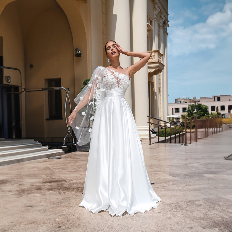 Elegant One Shoulder Satin Wedding Dress for Women Appliques Lace A-line Court Wedding Gown with Removable Cape robe de mariée