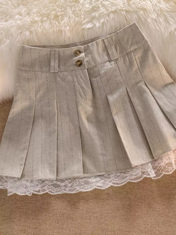 Mini jupe courte plissée en dentelle pour femmes, style preppy, bouton, taille haute, mode coréenne, été, mignon, 2024