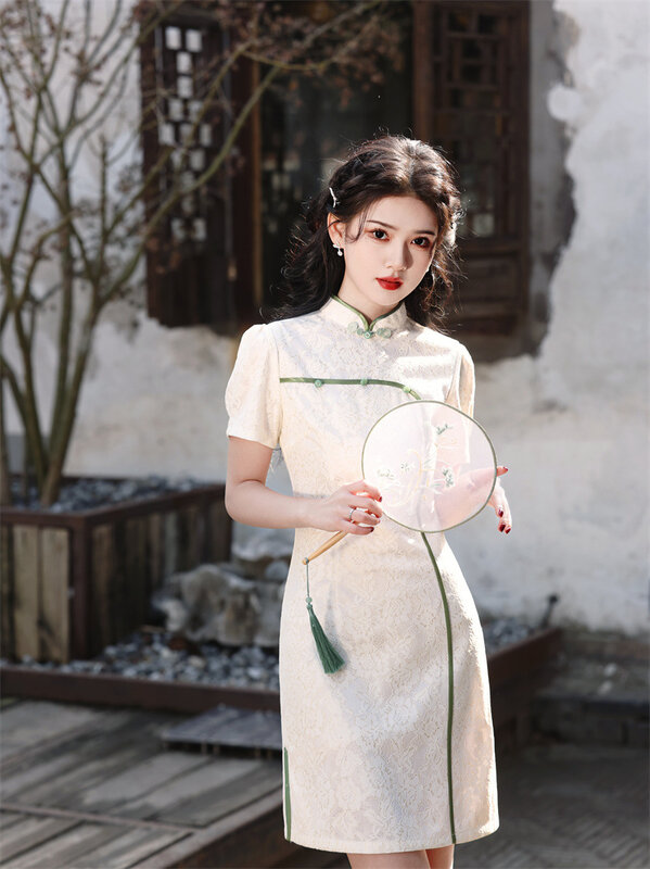 Cheongsam pendek renda baru elegan wanita klasik Tiongkok Qipao gaun pesta malam pernikahan seksi lengan pendek pakaian sehari-hari anak perempuan