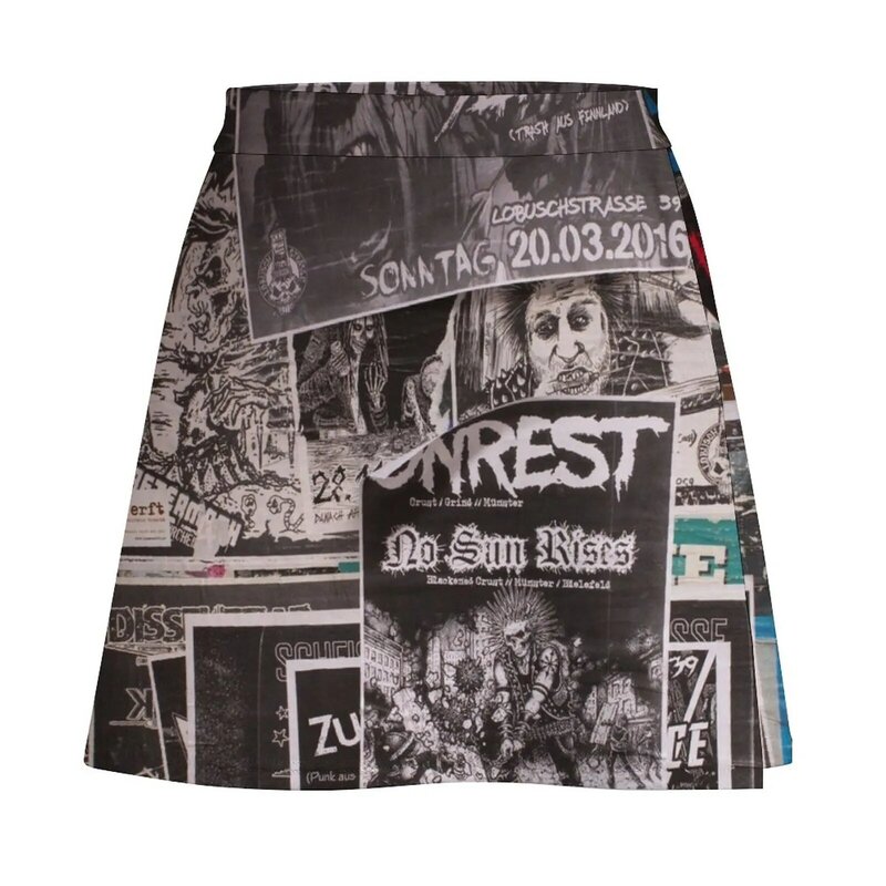 Un mur plein de concerts de rock punk ajoute une mini jupe pour femme, des jupes mignonnes