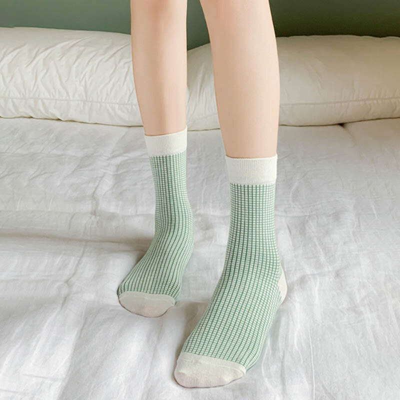 Hot Avocado Green Womens Cotton Socks Vintage Print Lattice Matcha Color Breathable Cute Japanese Casual Girls Short Socks
