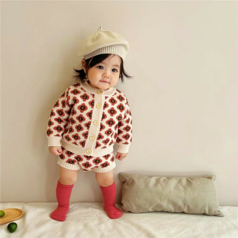 Ins2022 autumn baby sweater set clover baby knitted cardigan top + sleeveless romper 2-piece set