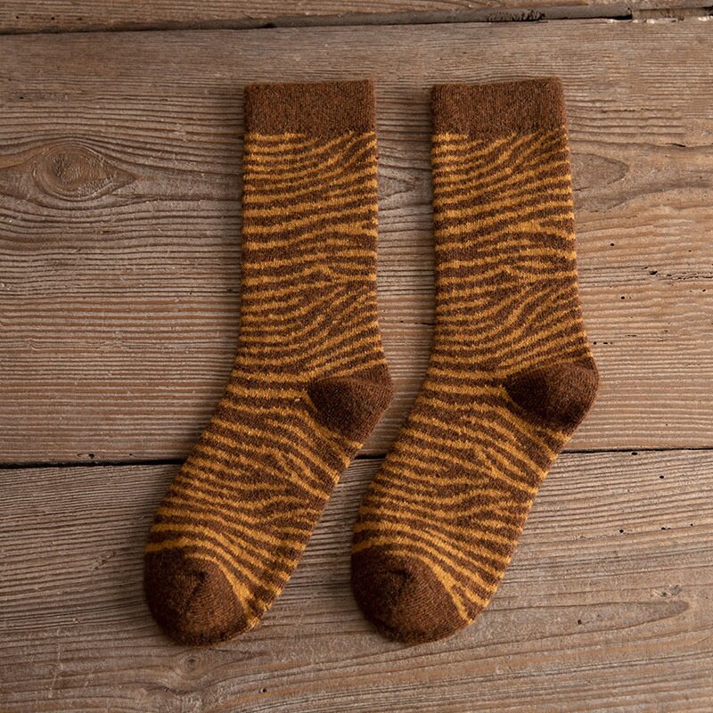 2023 High Quality Striped Thickened Wool Socks for Women's Winter Warm Fashion Socks  Warm Retro Wool Boots Sock Christmas Gift