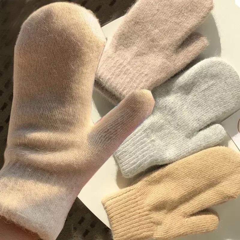 Śliczne pluszowe rękawiczki z wełny królika dla kobiet zimowe rękawiczki rękawiczki białe futro rękawiczki bez palców dziewczyny jeżdżące na wiatroszczelnych rękawiczkach
