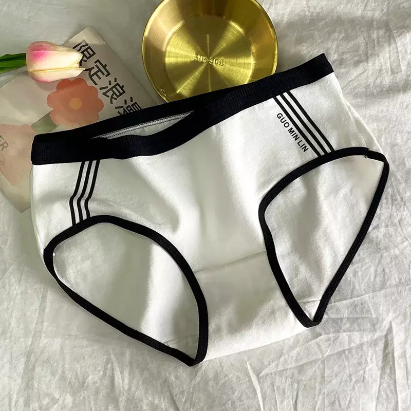 Underwear Women Cotton Crotch Mid Waist Traceless Sexy Panties Japanese Sports Style Girls Breathable Underpants Simple Lingerie