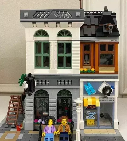 Creatoring Expert Pet Book Shop Town Hall Downtown Diner Model Moc Modular Building Blocks Brick Bank Cafe Corner Toys Parisian