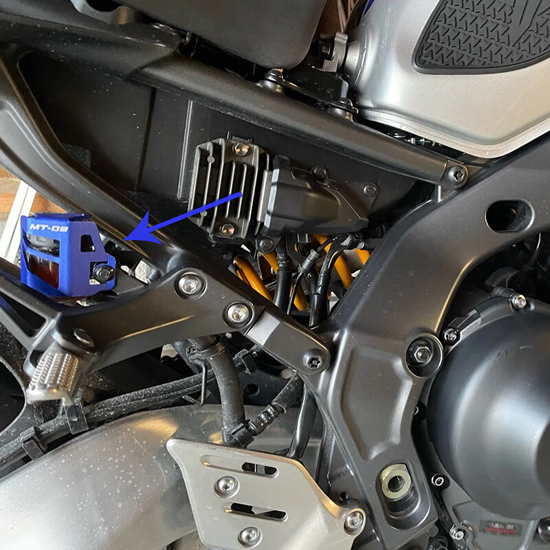 Cubierta de depósito de líquido de freno trasero de motocicleta, protección de tanque de aceite, accesorios para Yamaha MT 07 09 10 MT07 MT09 MT10 SP 2023 2022