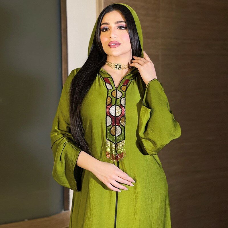 New Product Fresh Green Middle East Light Luxury Handmade Beaded Tassel Robe Muslim Women's Wear