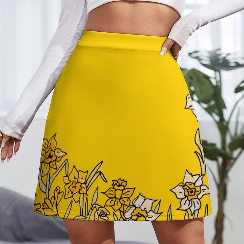 Mini jupe en jonquille pour femmes, robes de Rh, vêtements d'été, 2023