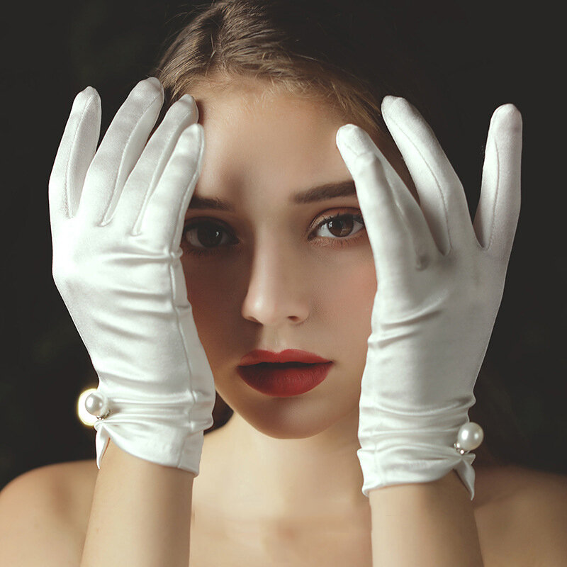 Nowy elegancka perła jazdy białe mitenki ślubny bankiet akcesoria damskie krótkie satynowe elastyczne etykiety rękawiczki