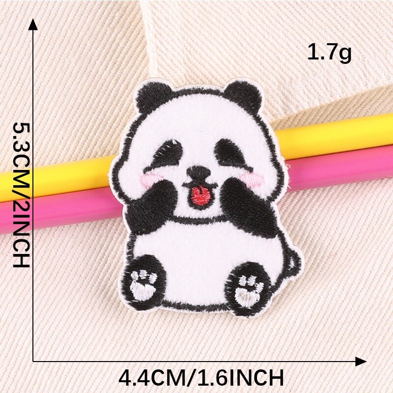Patches de bordado dos desenhos animados, DIY Plush Cute Panda Adesivos, Emblemas autoadesivos, Patch Cloth Bag Hat Fabric Acessórios, Quente, 2024